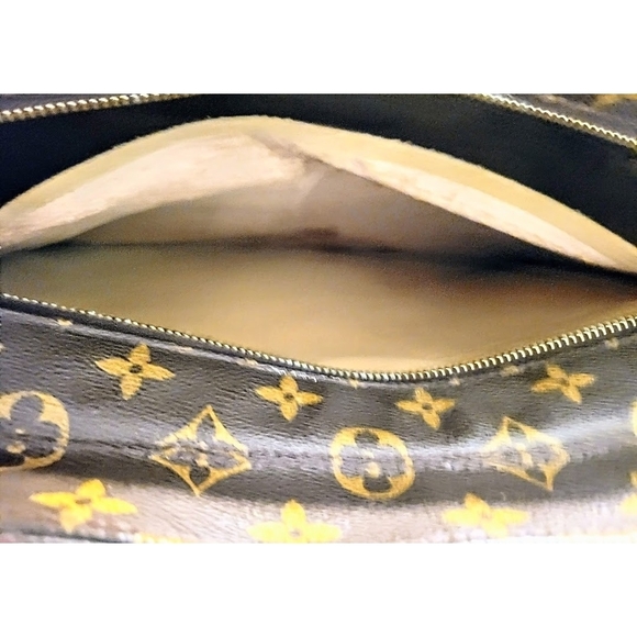 Louis Vuitton Luco Tote - Picture 6 of 10
